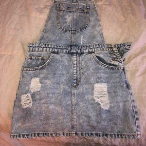 Overall dress